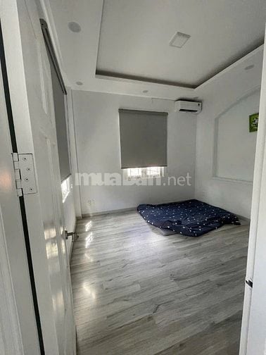 Hẻm xe hơi,Góc,Hoàng Hoa Thám,Ngang 4m,3Tầng,Gần Ngã Tư Ng Văn Đậu