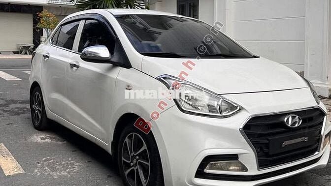 Hyundai i10 sedan base  2017