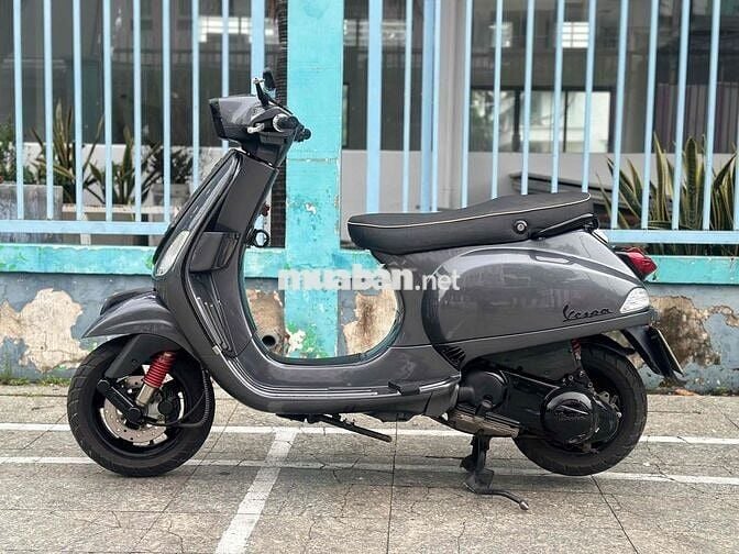 Vespa S chất xe đẹp biển thành phố