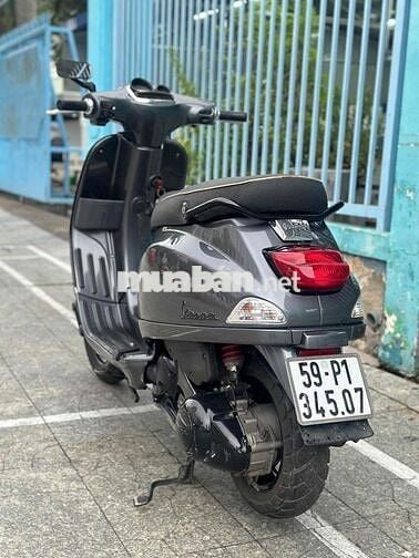Vespa S chất xe đẹp biển thành phố
