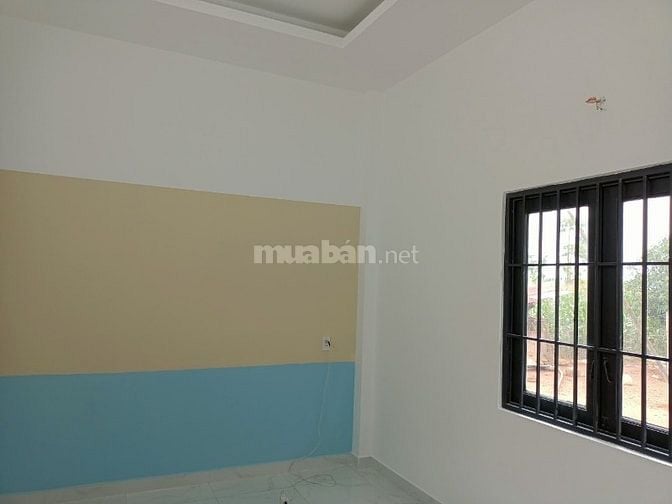 BÁN NHÀ MƠI XÂY ẤP 4 XÃ LỘ 25 - TỈNH LỘ 769 GỒM  2P NGỦ, 2 WC