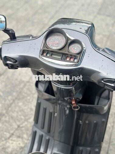 Vespa S chất xe đẹp biển thành phố