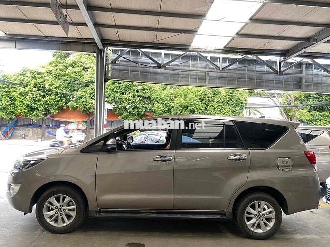 Toyota Innova 2.0G 2018 Xem xe thương lượng mạnh