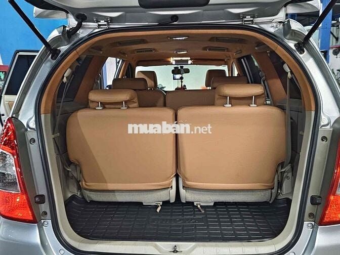 Toyota Innova 2008 V - 130 km