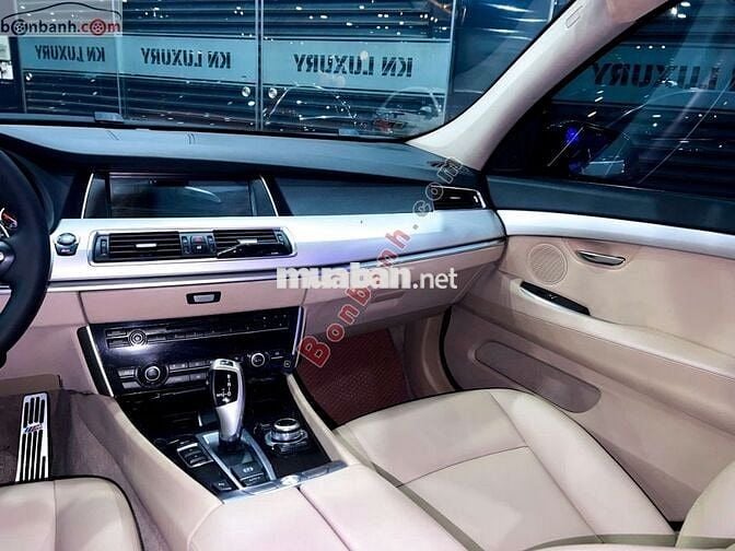 BMW 5 Series 528i 2013 - 679 Triệu
