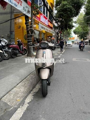 Vespa Piaggio nâu vàng, tft có hỗ trợ trả góp
