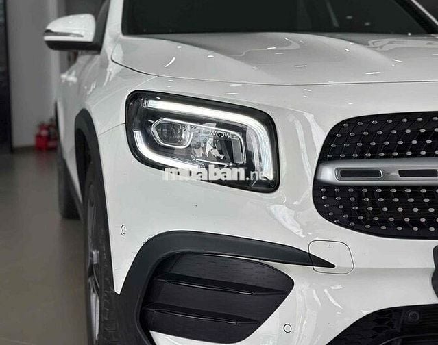 Mercedes GLB200 AMG 2021 SUV 7 chổ cực đẹp