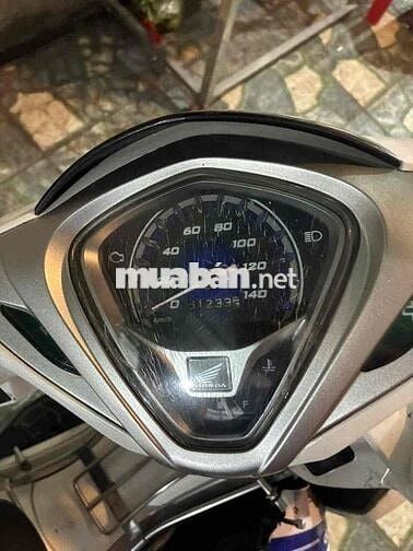 Xe AB màu trắng đời 2011