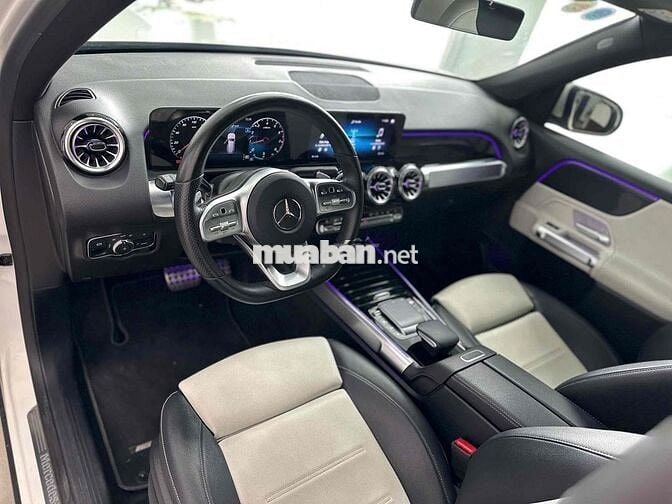 Mercedes GLB200 AMG 2021 SUV 7 chổ cực đẹp
