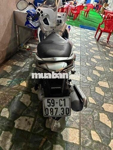 Xe AB màu trắng đời 2011
