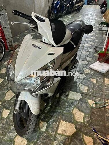 Xe AB màu trắng đời 2011