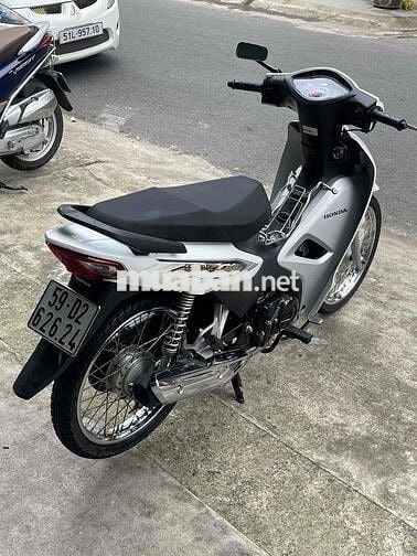 cần bán xe wave 2018 xe nguyên rin