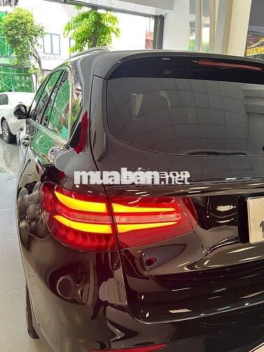 Mercedes Benz GLC 2020 300 4MATIC - 26000 km