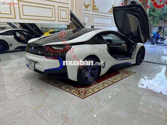 BMW i8 1.5L Hybrid 2014 - 2 Tỷ 790 Triệu