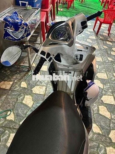 Xe AB màu trắng đời 2011