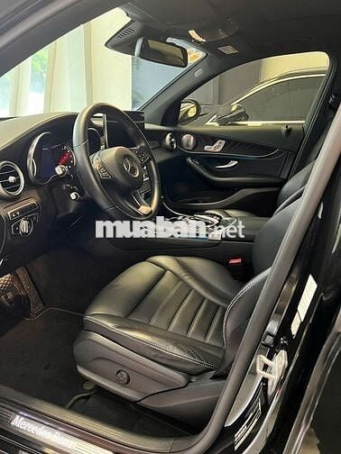 Mercedes Benz GLC 2020 300 4MATIC - 26000 km