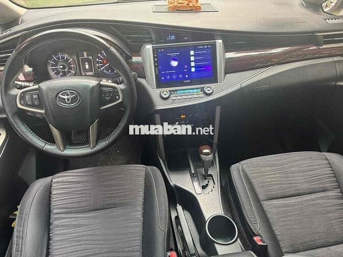Toyota Innova Venturer 2017 ĐK 2018.