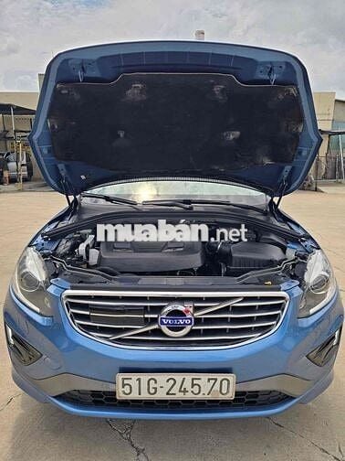 Volvo XC60 2016 R-Design - 128000 km