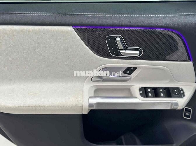 Mercedes GLB200 AMG 2021 SUV 7 chổ cực đẹp
