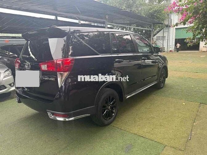 Toyota Innova Venturer 2017 ĐK 2018.
