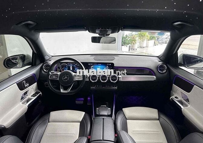Mercedes GLB200 AMG 2021 SUV 7 chổ cực đẹp