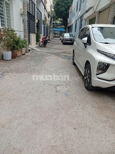 Đất trống đường Bạch Đằng P2 Tân Bình.ngay sân bay Tân Sơn Nhất