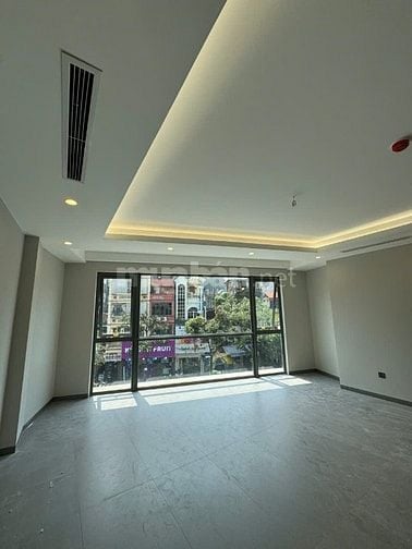 CHO THUÊ NHÀ MẶT PHỐ mới xây hiện đại số 110 Hai Bà Trưng, Hoàn Kiếm