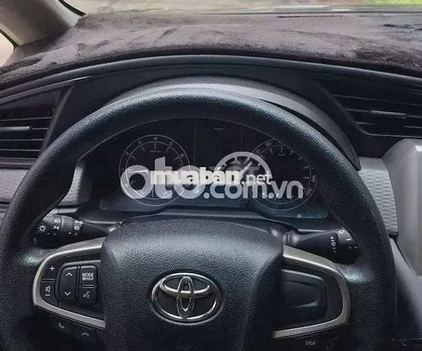 Toyota innova 2.0E 2019 7 túi khí