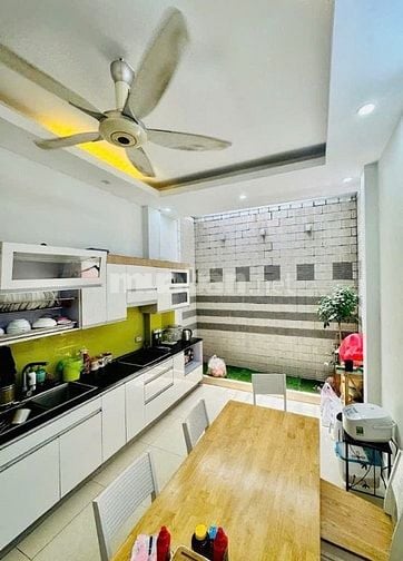 BÁN NHÀ GIẢNG VỎ - PHÂN LÔ - GARA OTO - DT60M2X5T - 18.8 TỶ