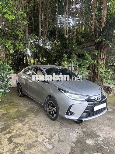 Bán xe Vios 2022 G nhà đi rất ít