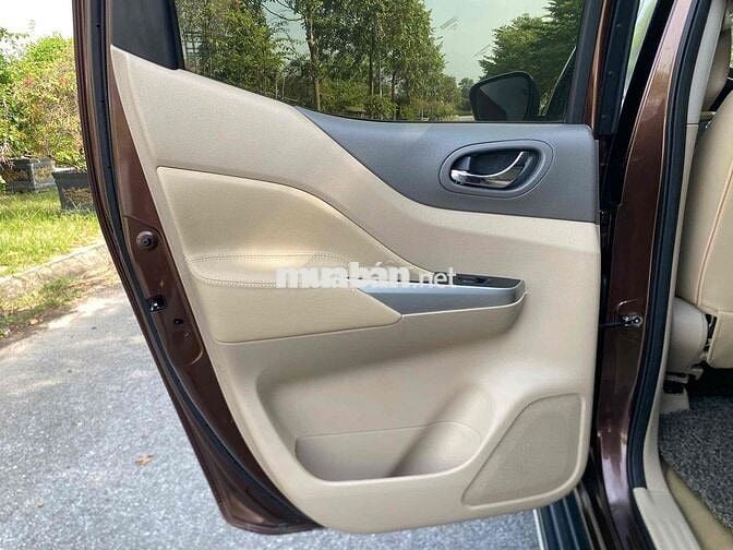 Nissan Navara 2018 VL Premium R - 80000 km