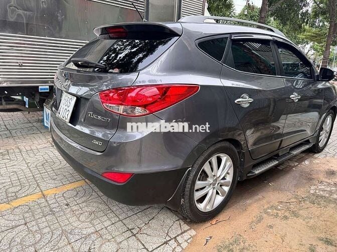 Cần bán Hyundai tucson 2010 nhập hàn bản cao cấp
