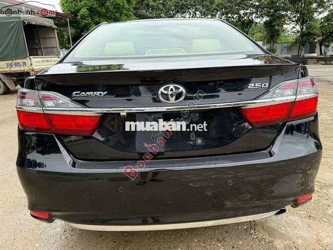 Toyota Camry 2016 2.0E xe cá nhân