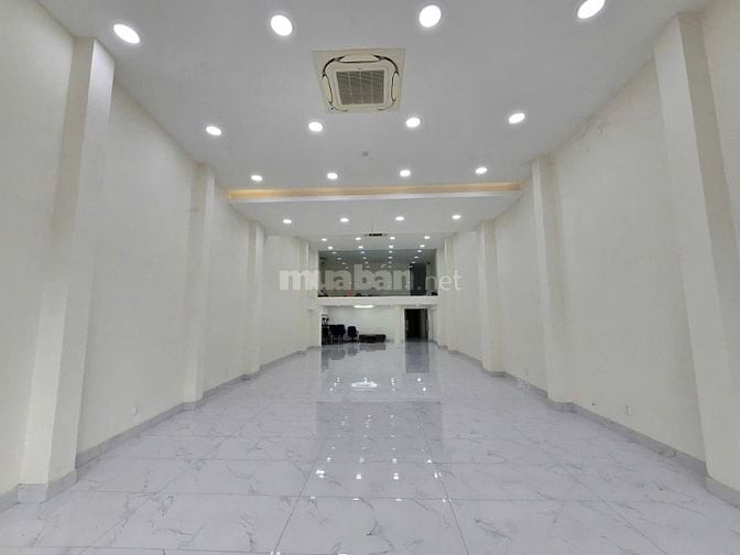 bán nhà mặt tiền CMT8,Quận 3 kế ngân hàng DT 6.5x25m giá chỉ 55 tỷ