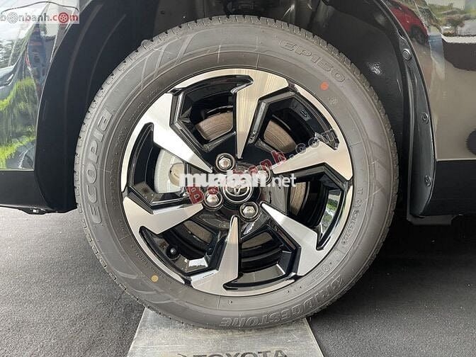 Xe Vios 1.5G CVT GIAO NGAY