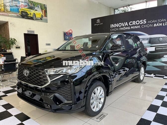 Toyota Innova Cross 2.0V 2025