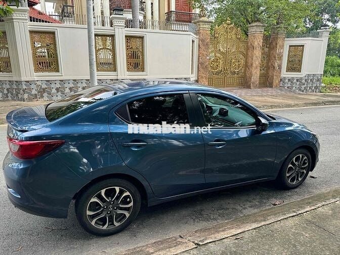 Mazda 2 2018  1.5 AT Sedan - 48000 km