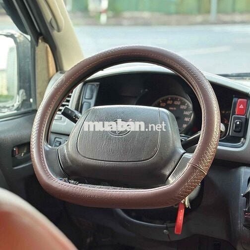 Toyota Hiace 2007 tải trọng 800kg 6 chỗ ngồi