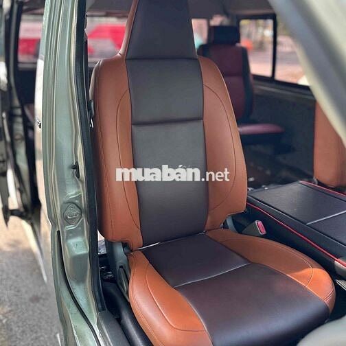Toyota Hiace 2007 tải trọng 800kg 6 chỗ ngồi