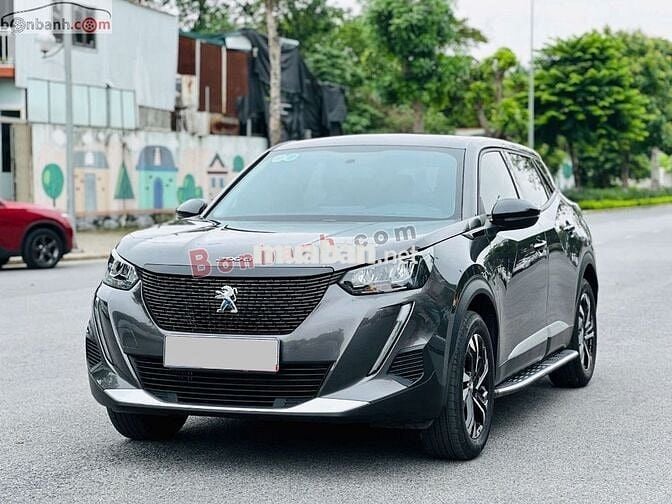 Peugeot 2008 Allure 1.2 AT 2025