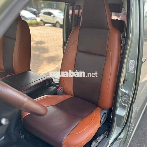 Toyota Hiace 2007 tải trọng 800kg 6 chỗ ngồi