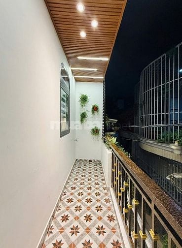 Hẻm xe hơi Phạm Văn Bạch, Tân Bình chốt giá 1tỷ800 SHR
