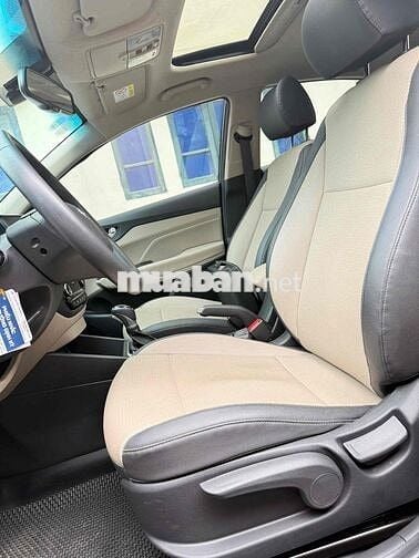 Hyundai Accent 2022 - 10000 km