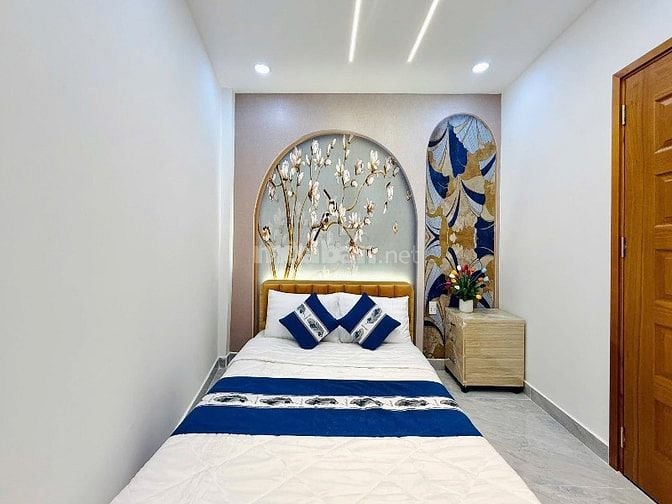 Hẻm xe hơi Phạm Văn Bạch, Tân Bình chốt giá 1tỷ800 SHR