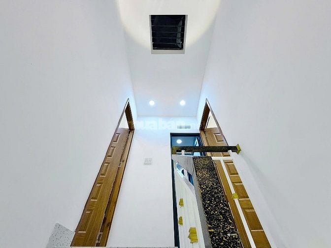 Hẻm xe hơi Phạm Văn Bạch, Tân Bình chốt giá 1tỷ800 SHR