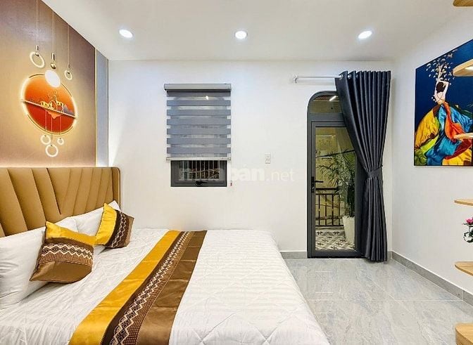 Hẻm xe hơi Phạm Văn Bạch, Tân Bình chốt giá 1tỷ800 SHR
