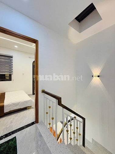 Hẻm xe hơi Phạm Văn Bạch, Tân Bình chốt giá 1tỷ800 SHR