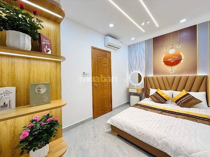 Hẻm xe hơi Phạm Văn Bạch, Tân Bình chốt giá 1tỷ800 SHR