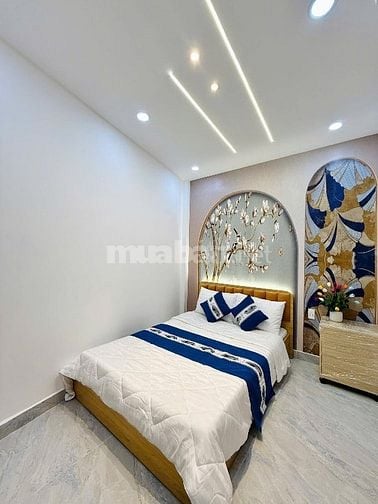 Hẻm xe hơi Phạm Văn Bạch, Tân Bình chốt giá 1tỷ800 SHR
