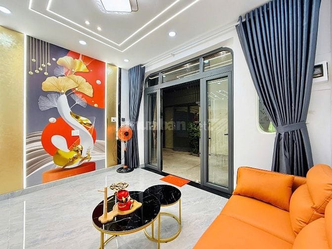 Hẻm xe hơi Phạm Văn Bạch, Tân Bình chốt giá 1tỷ800 SHR